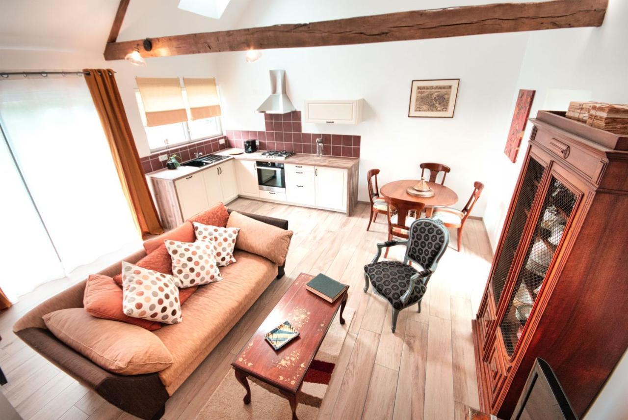 Les Gites Du Lety Perret  Exterior photo